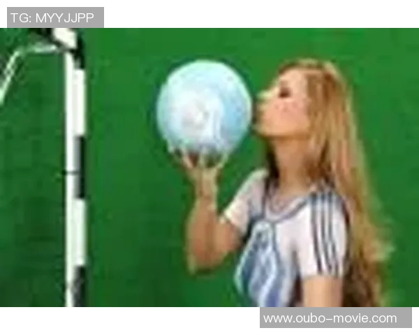 激情四溢的巴西足球杯主题曲带你领略足球盛宴的魅力与热情